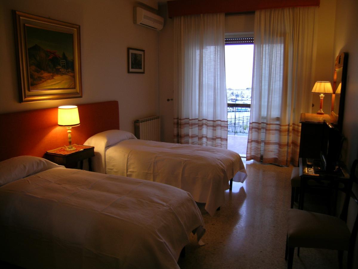 Bed and Breakfast B.&B Margaret'S House Milazzo Exterior foto